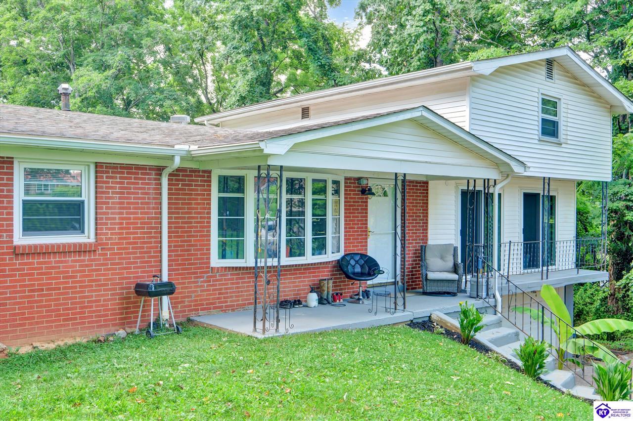319 Park Avenue Property Photo 3
