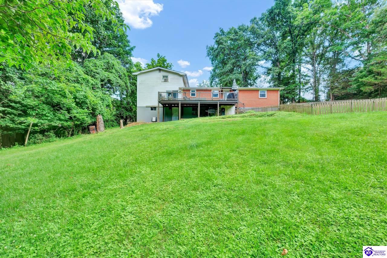319 Park Avenue Property Photo 12