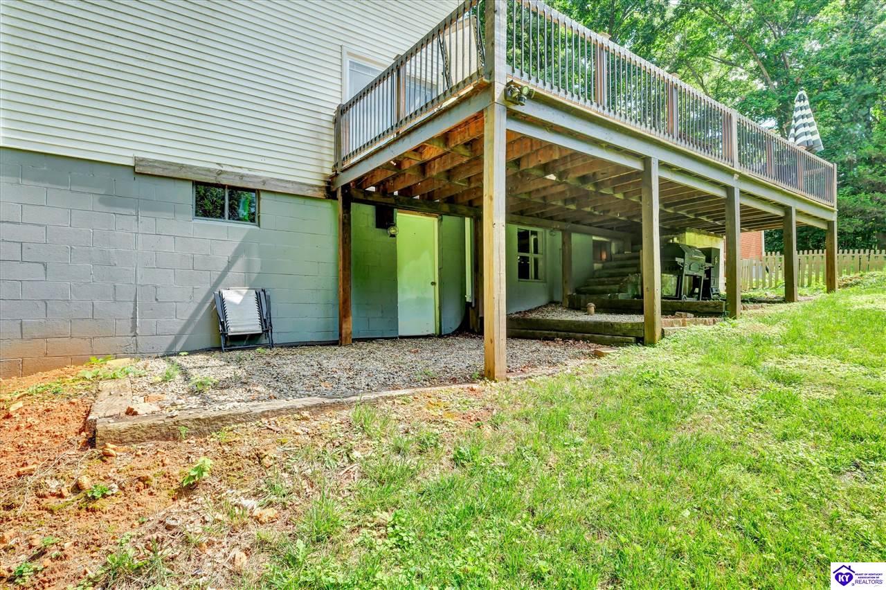 319 Park Avenue Property Photo 18