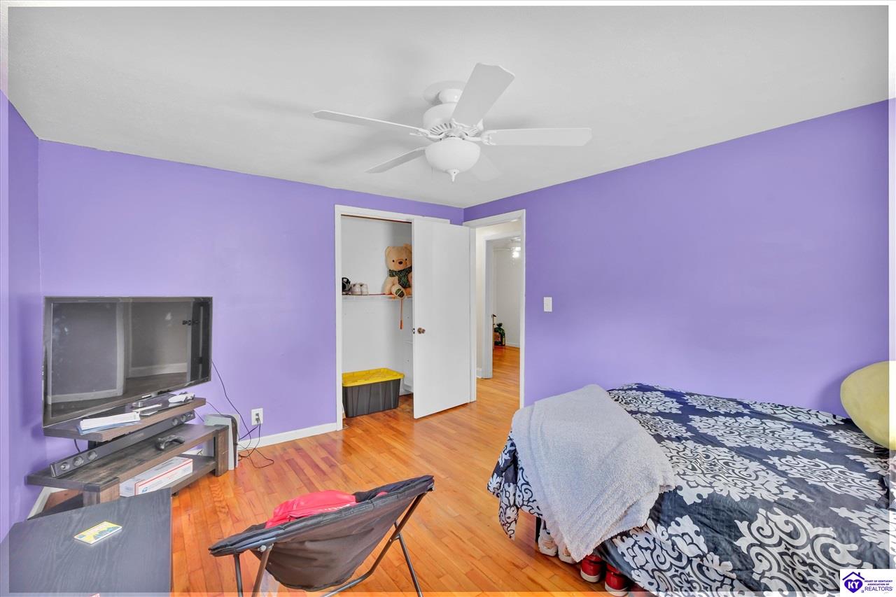 319 Park Avenue Property Photo 28