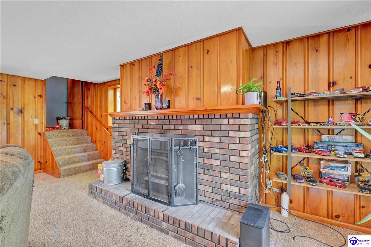 319 Park Avenue Property Photo 42
