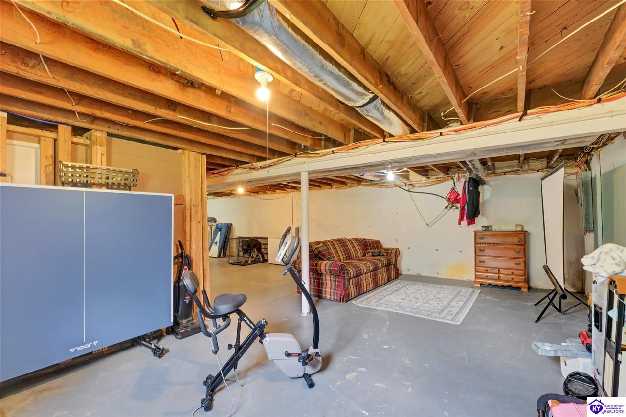 319 Park Avenue Property Photo 46