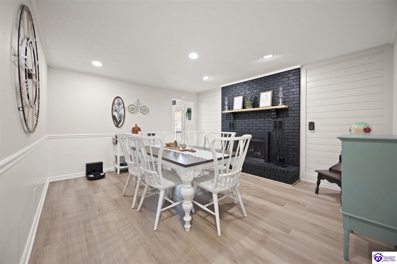 22 W Rainbow Way Property Photo 9