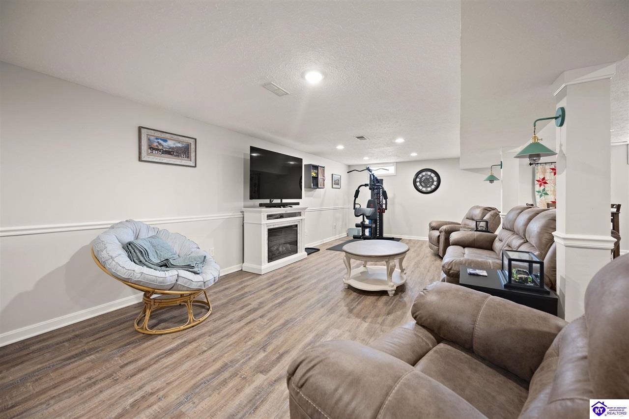 22 W Rainbow Way Property Photo 31