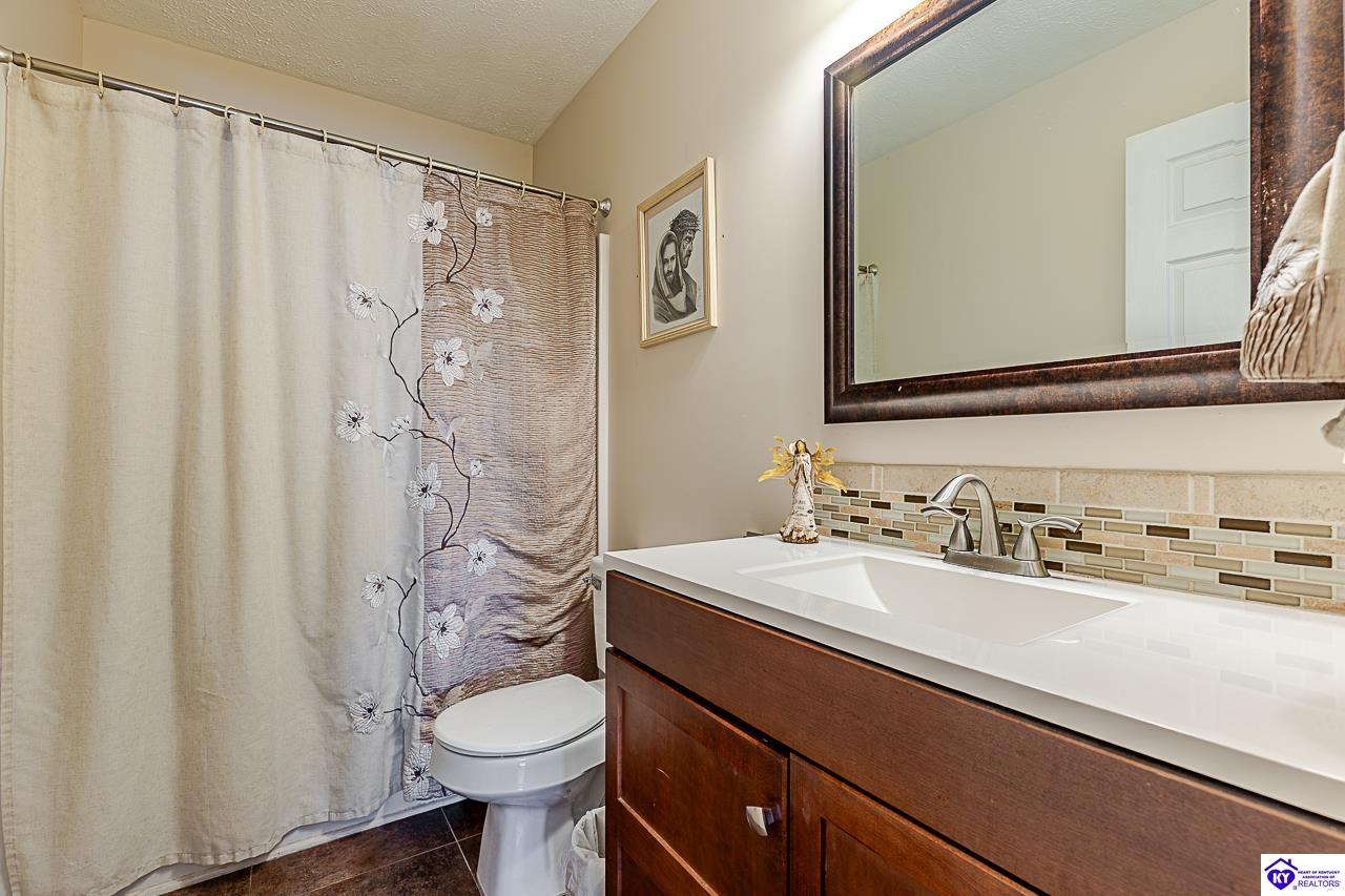 315 Cottrell Lane Property Photo 16