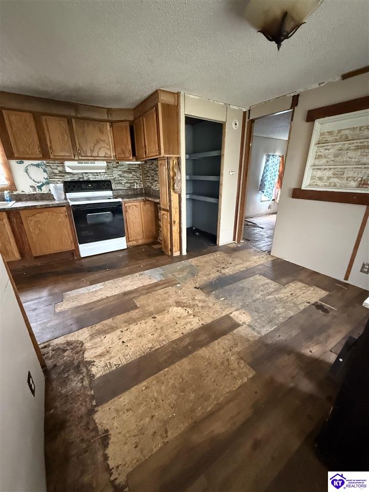 1012 Hwy 79 Property Photo 5