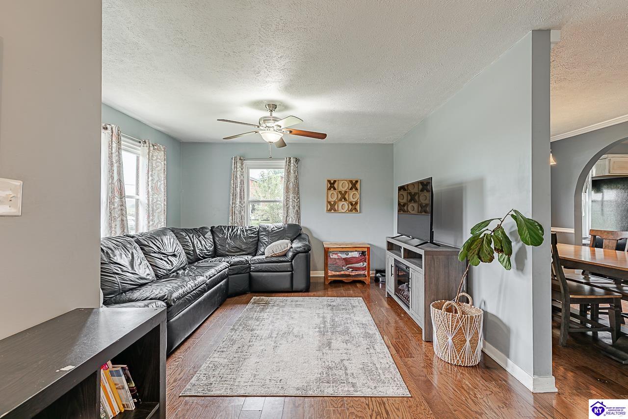145 Nall Road Property Photo 2