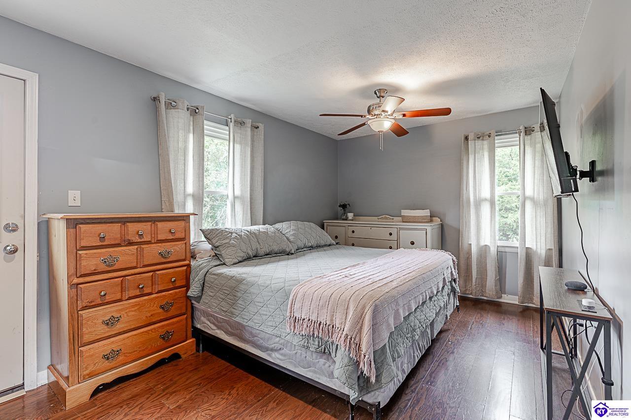 145 Nall Road Property Photo 22