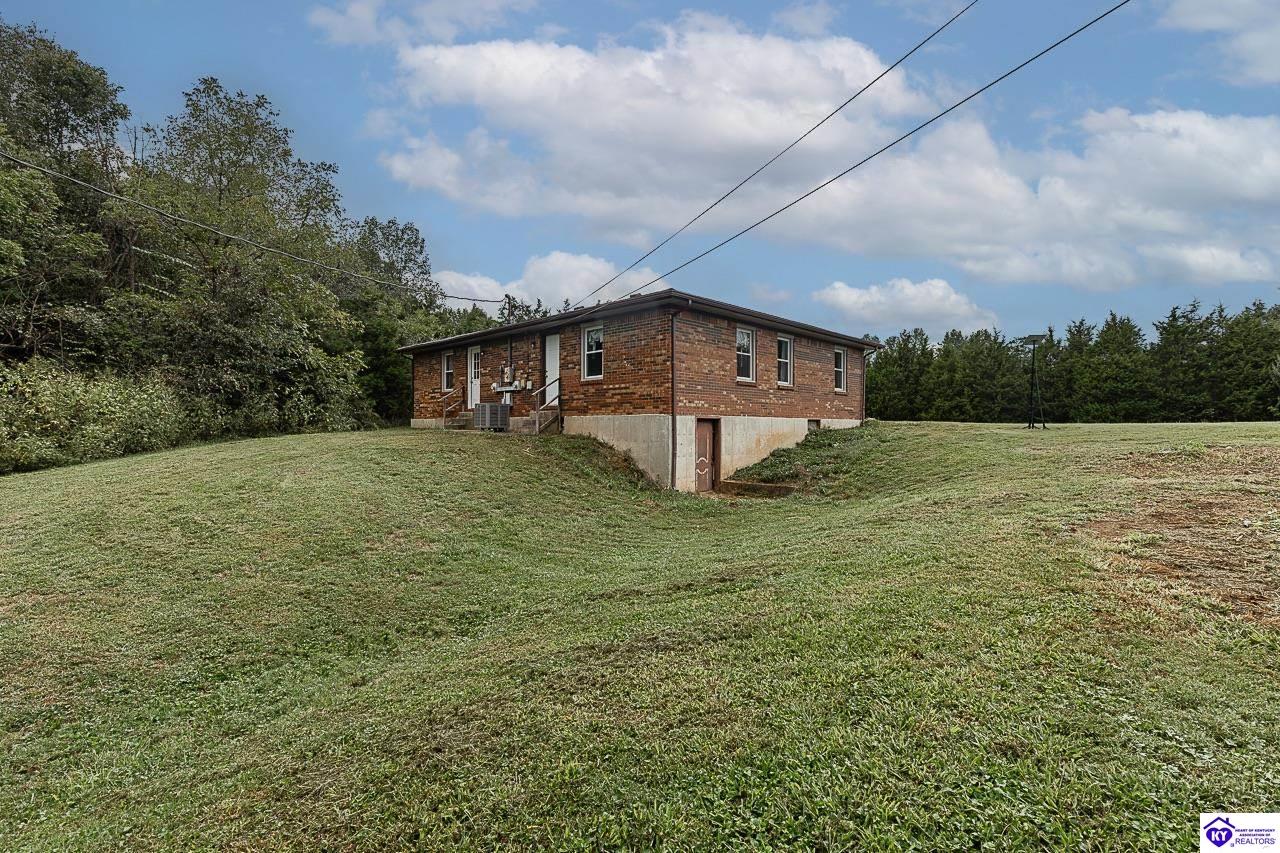 145 Nall Road Property Photo 28