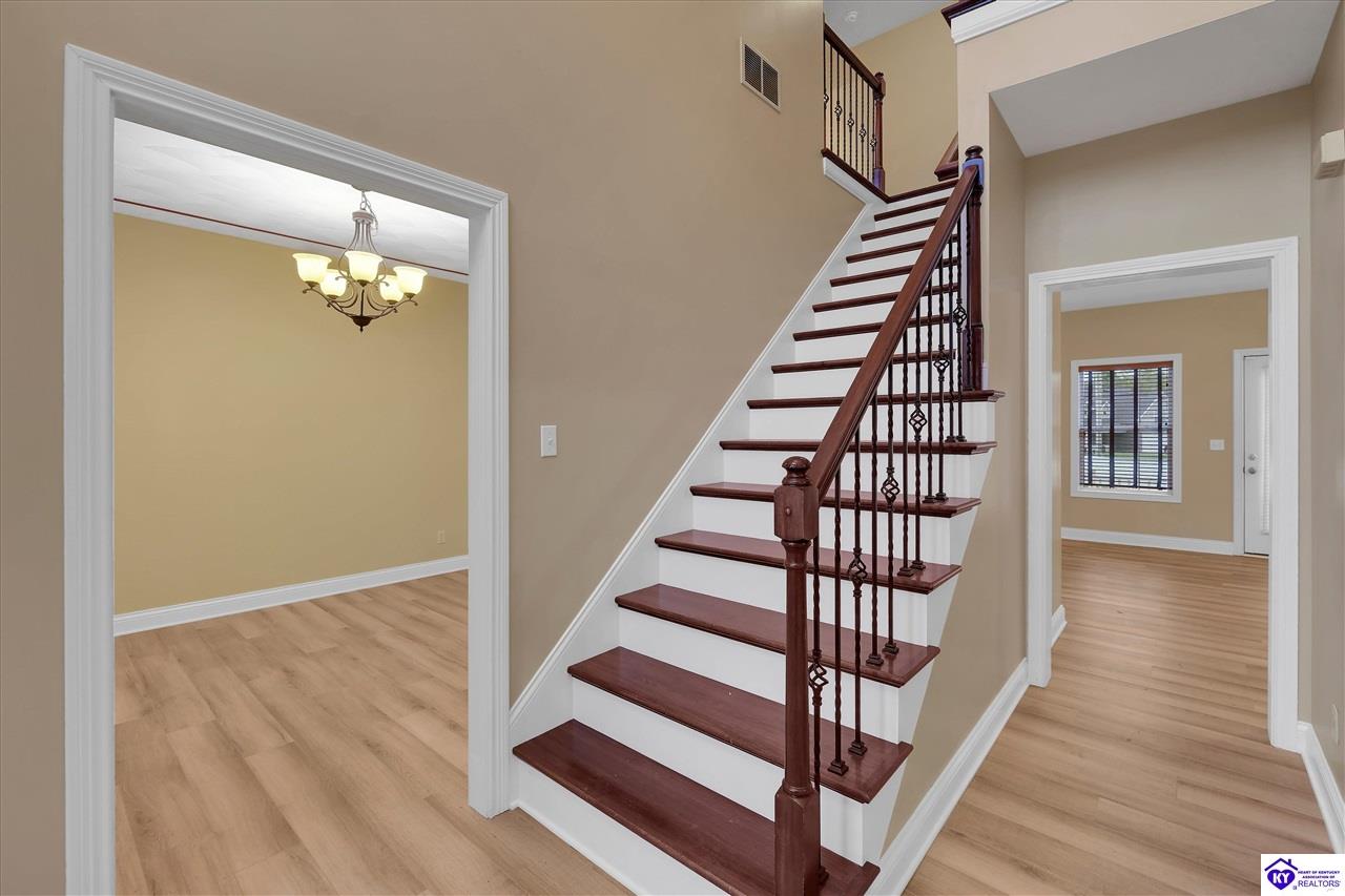 500 Concord Grape Way Property Photo 6