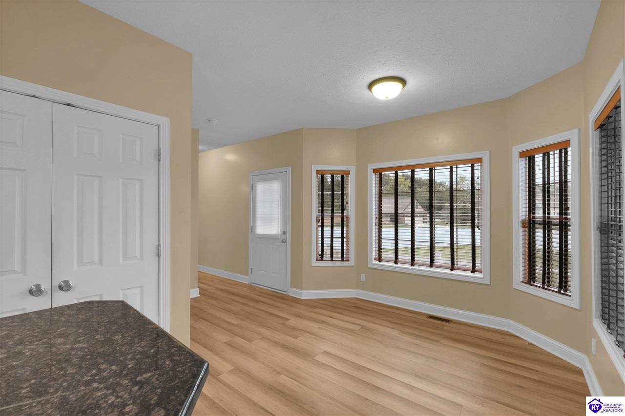 500 Concord Grape Way Property Photo 11