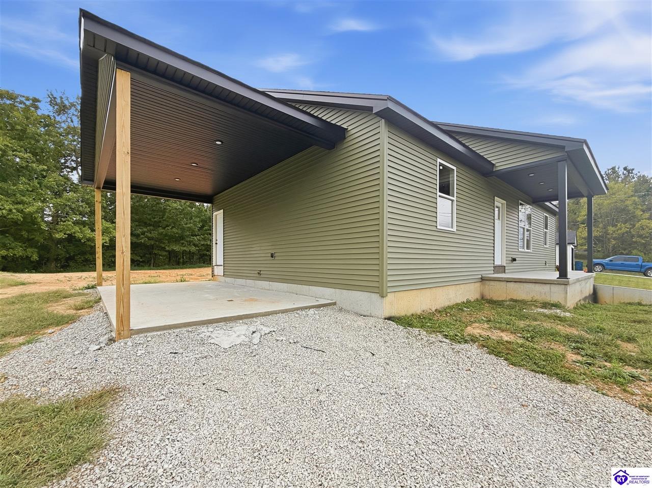 258 School Side Drive Property Photo 21