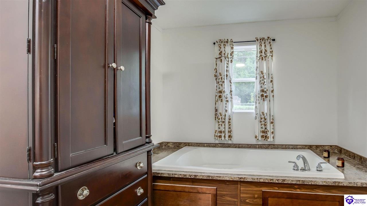 1560 Blue Fork Lane Property Photo 24