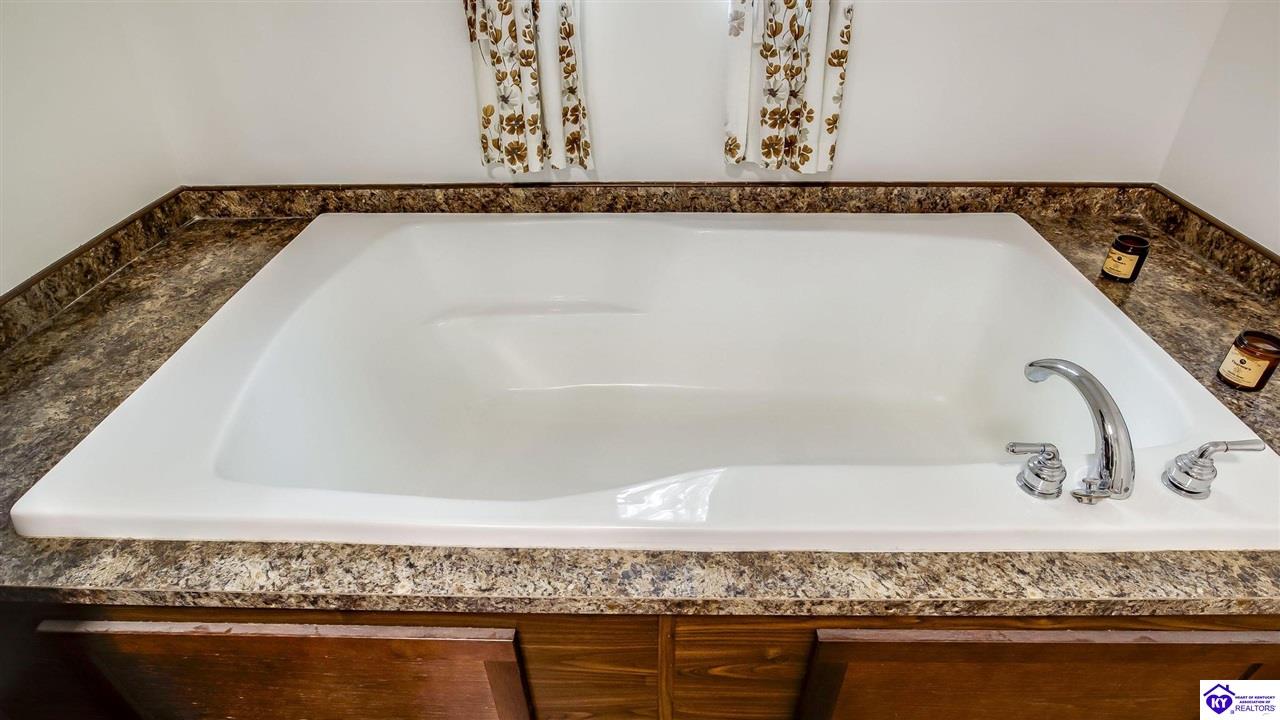 1560 Blue Fork Lane Property Photo 25