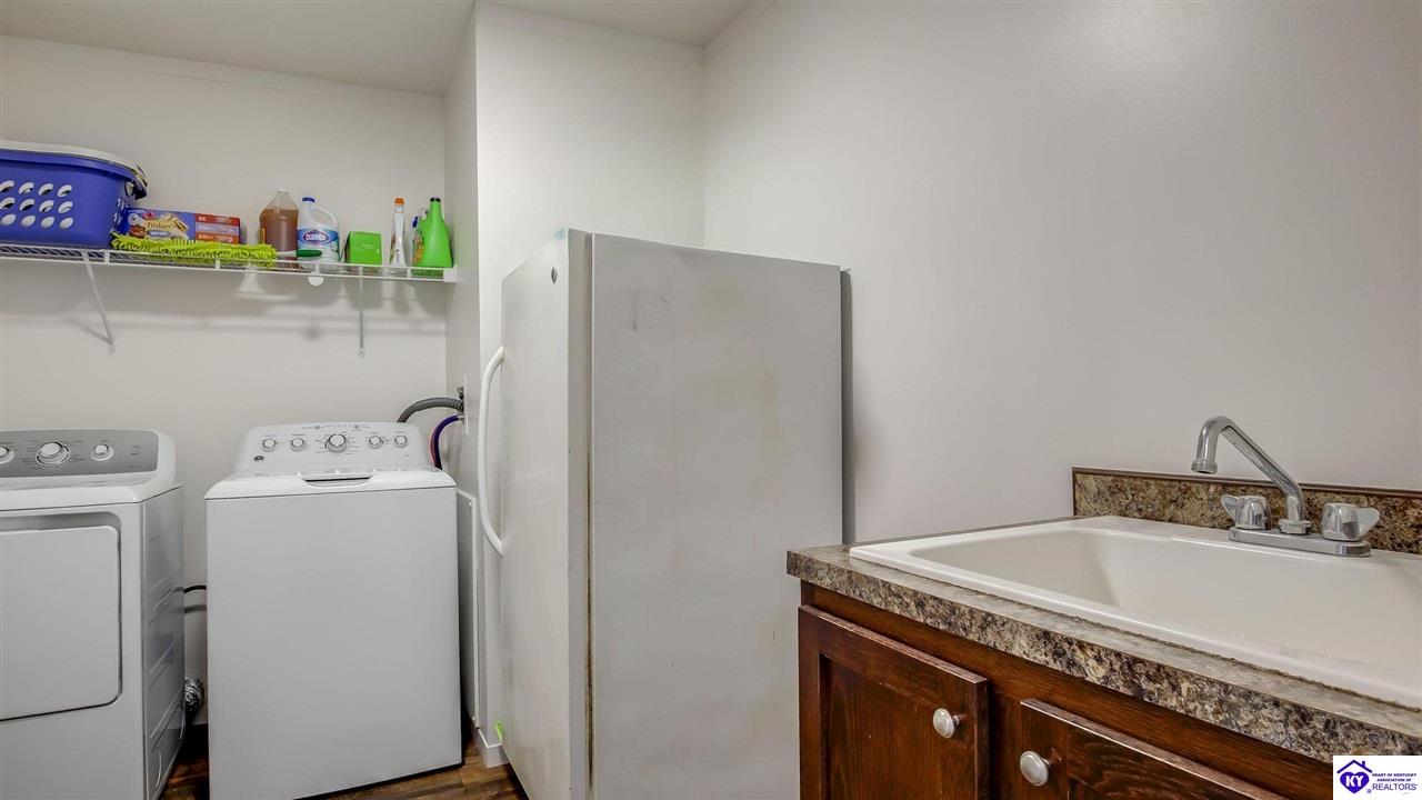 1560 Blue Fork Lane Property Photo 36