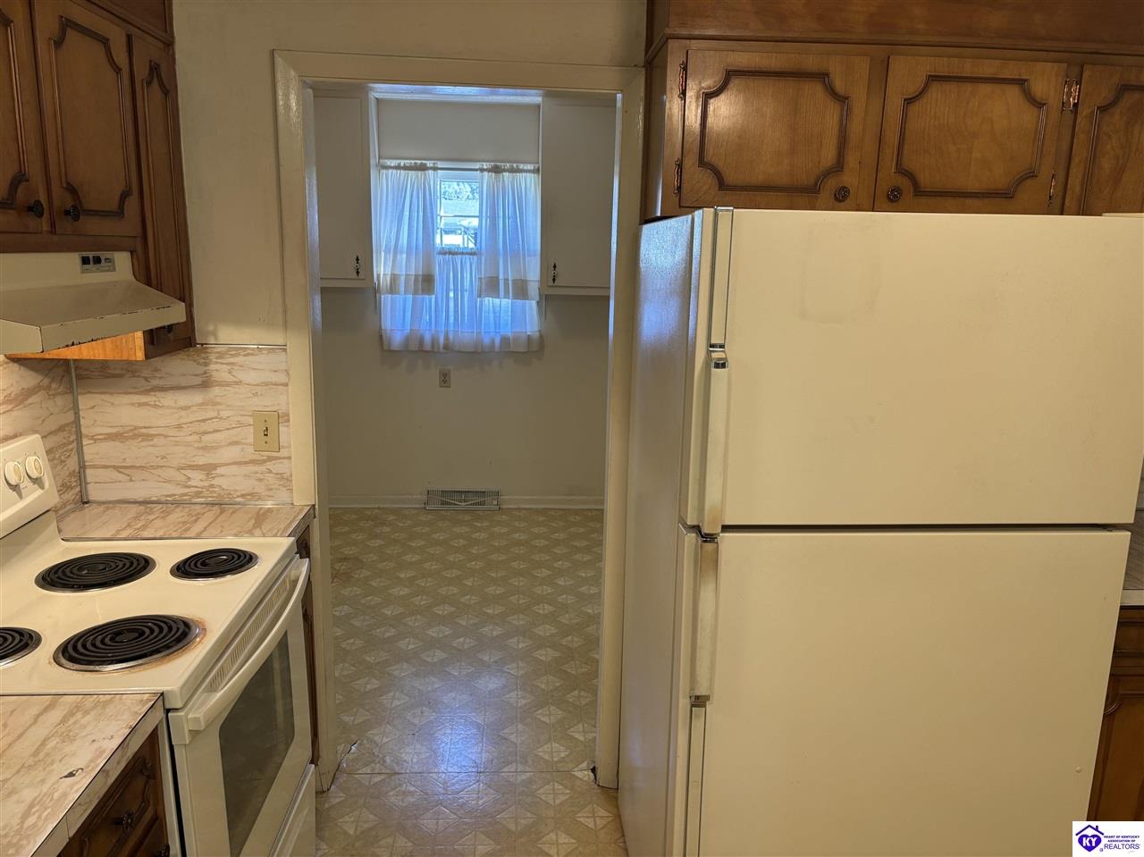 3350 Knox Avenue Property Photo 10