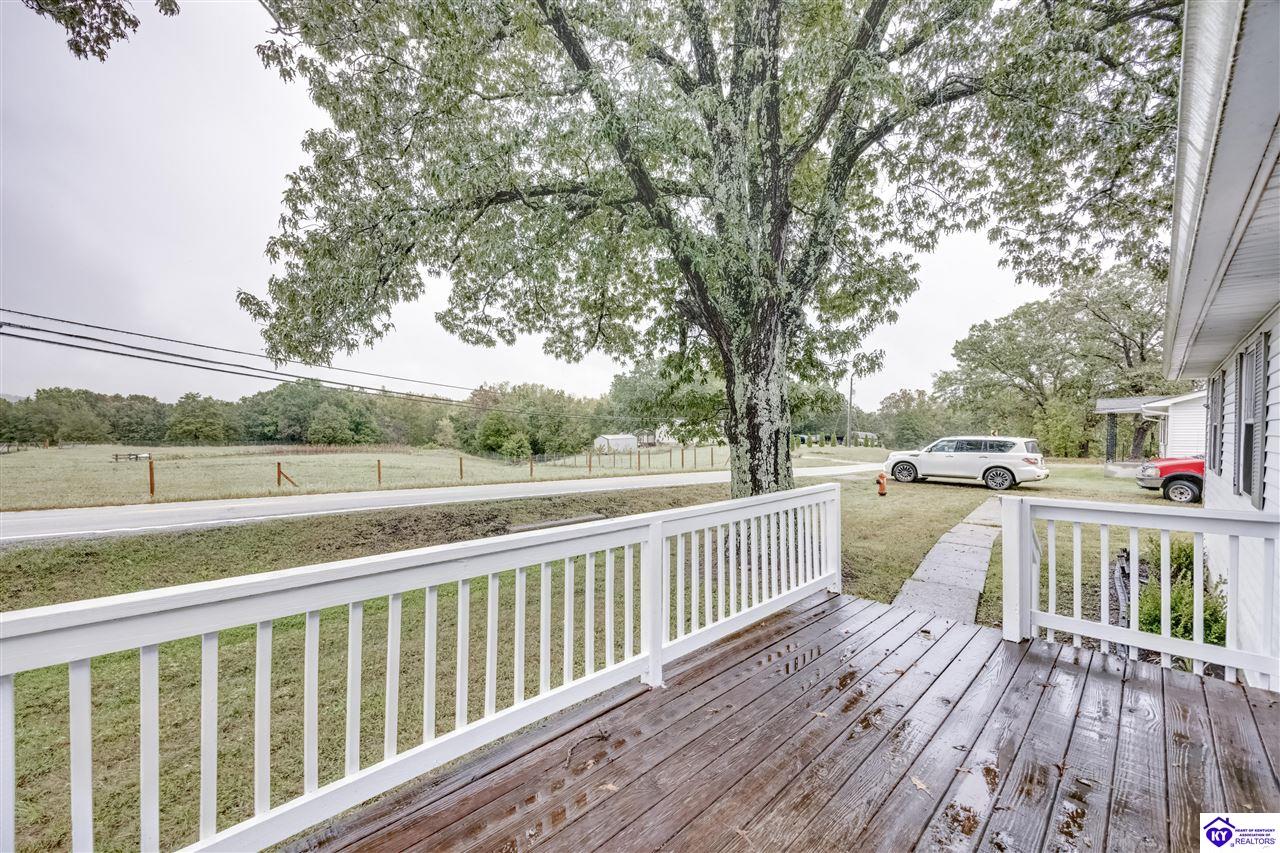 2787 Highway 44 W Property Photo 5
