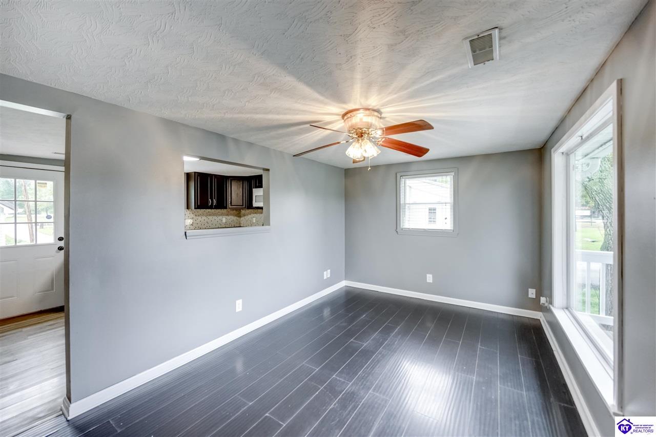 2787 Highway 44 W Property Photo 9