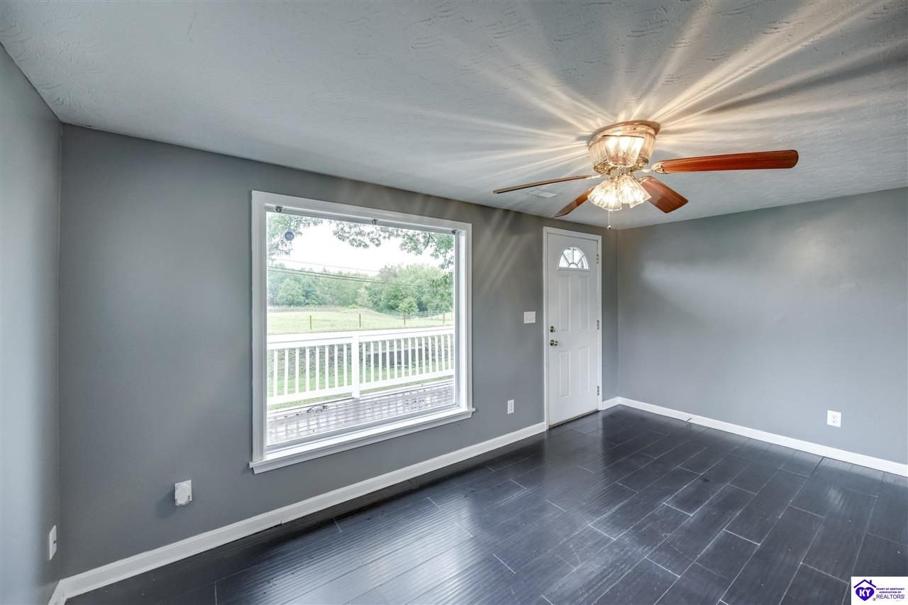 2787 Highway 44 W Property Photo 11