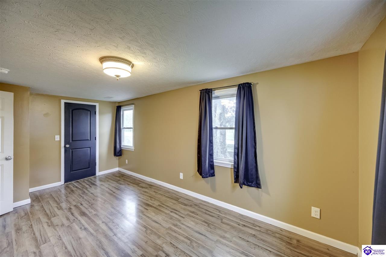 2787 Highway 44 W Property Photo 16