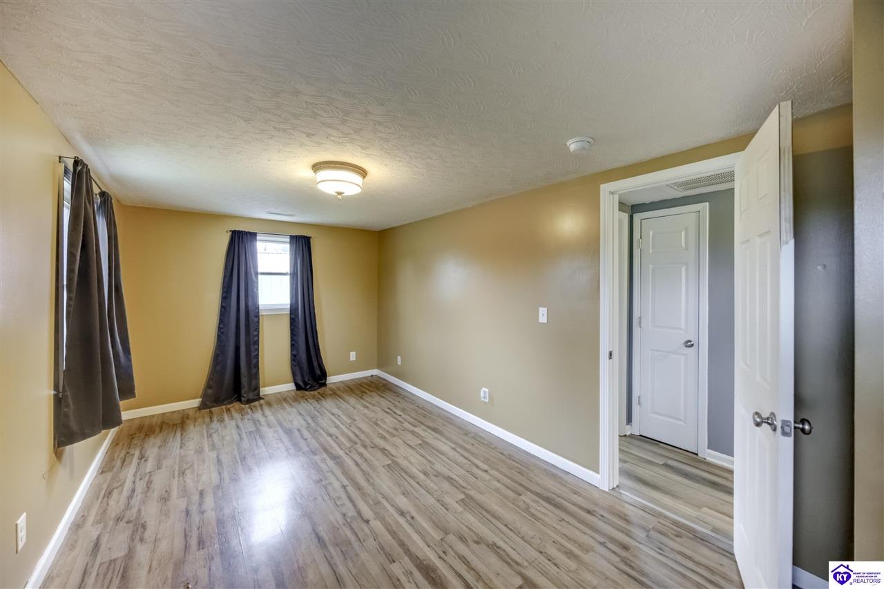2787 Highway 44 W Property Photo 18