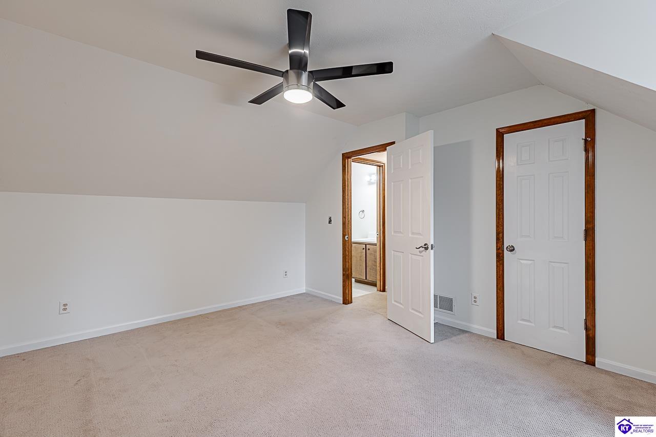 116 Creekview Lane Property Photo 36