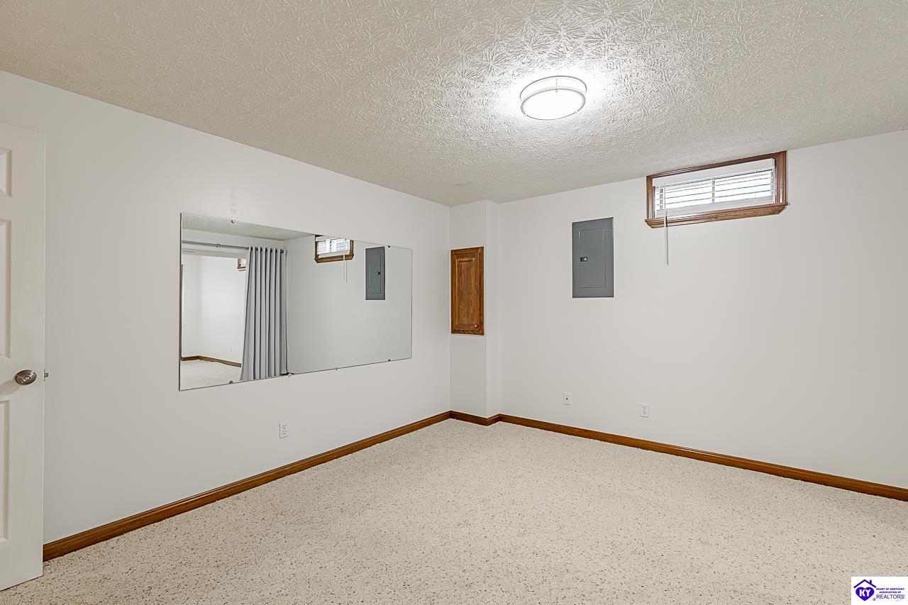 116 Creekview Lane Property Photo 46