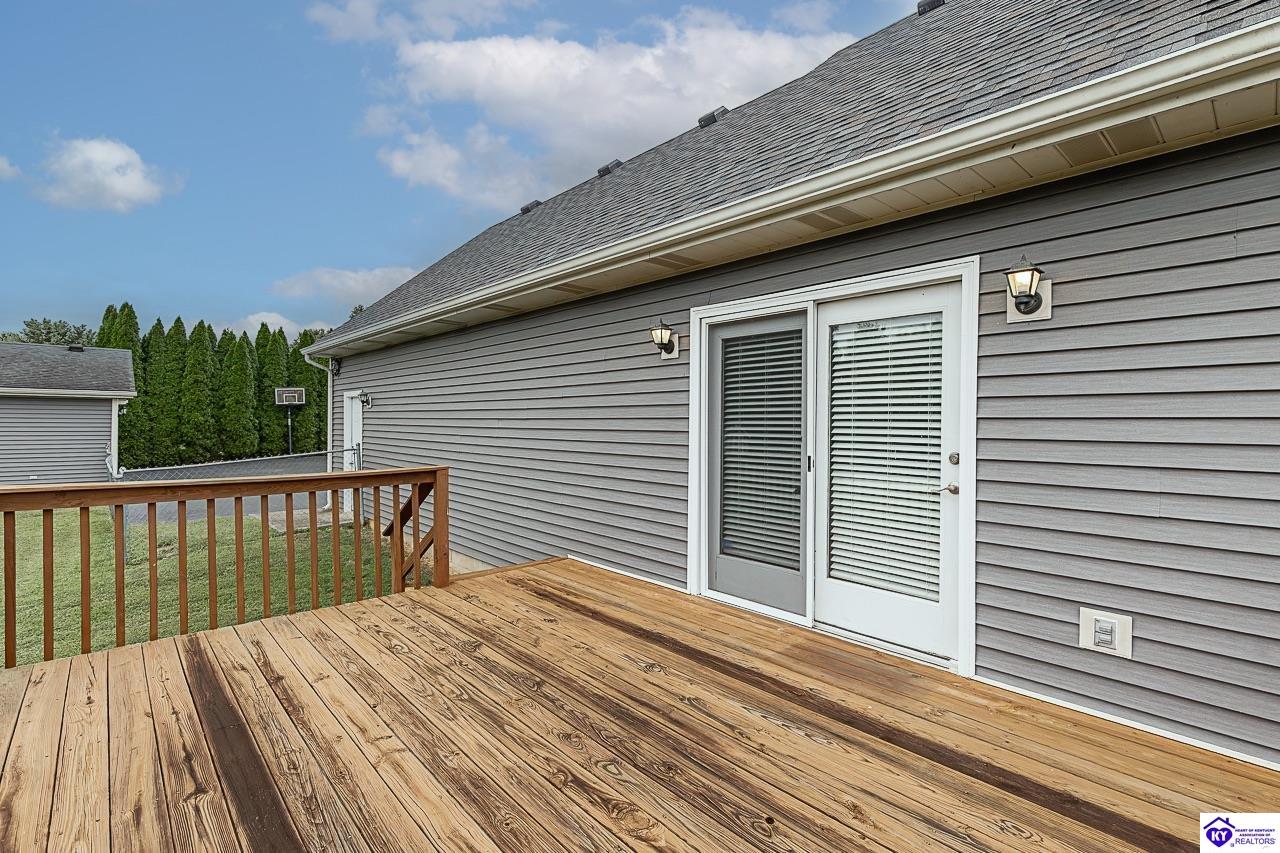 116 Creekview Lane Property Photo 46