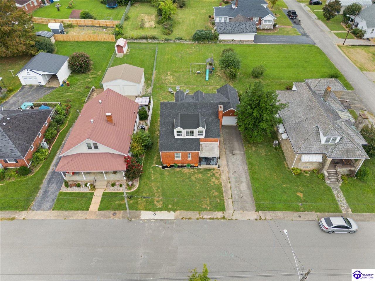 503 Redman Avenue Property Photo 8