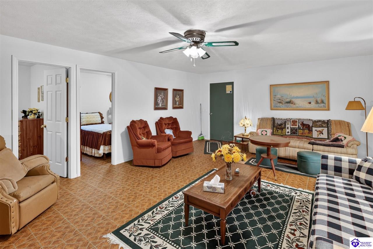 1312 S Otter Creek Road Property Photo 17