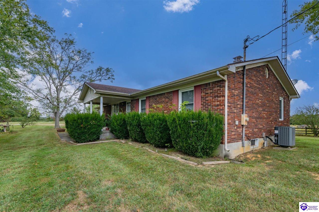 2924 Caney Creek Road Property Photo 9