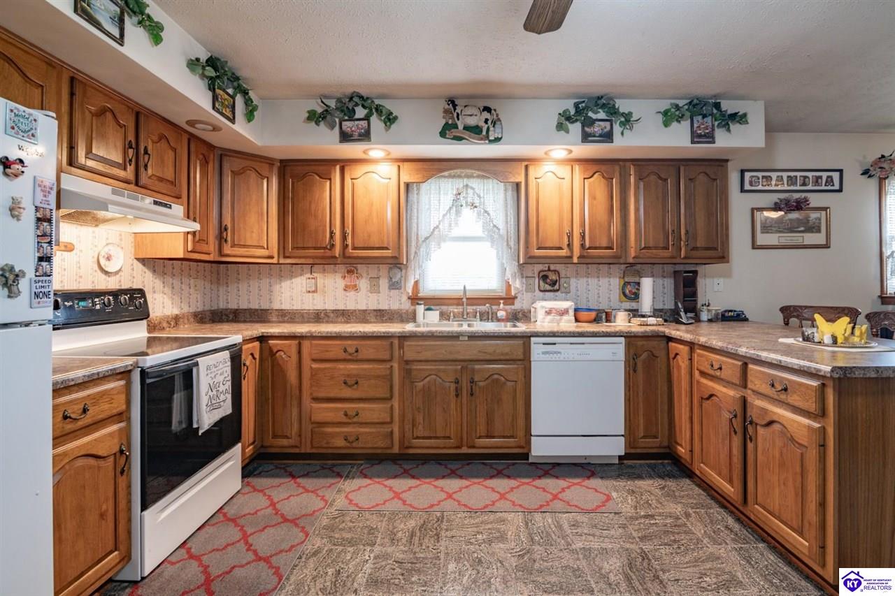 2924 Caney Creek Road Property Photo 25