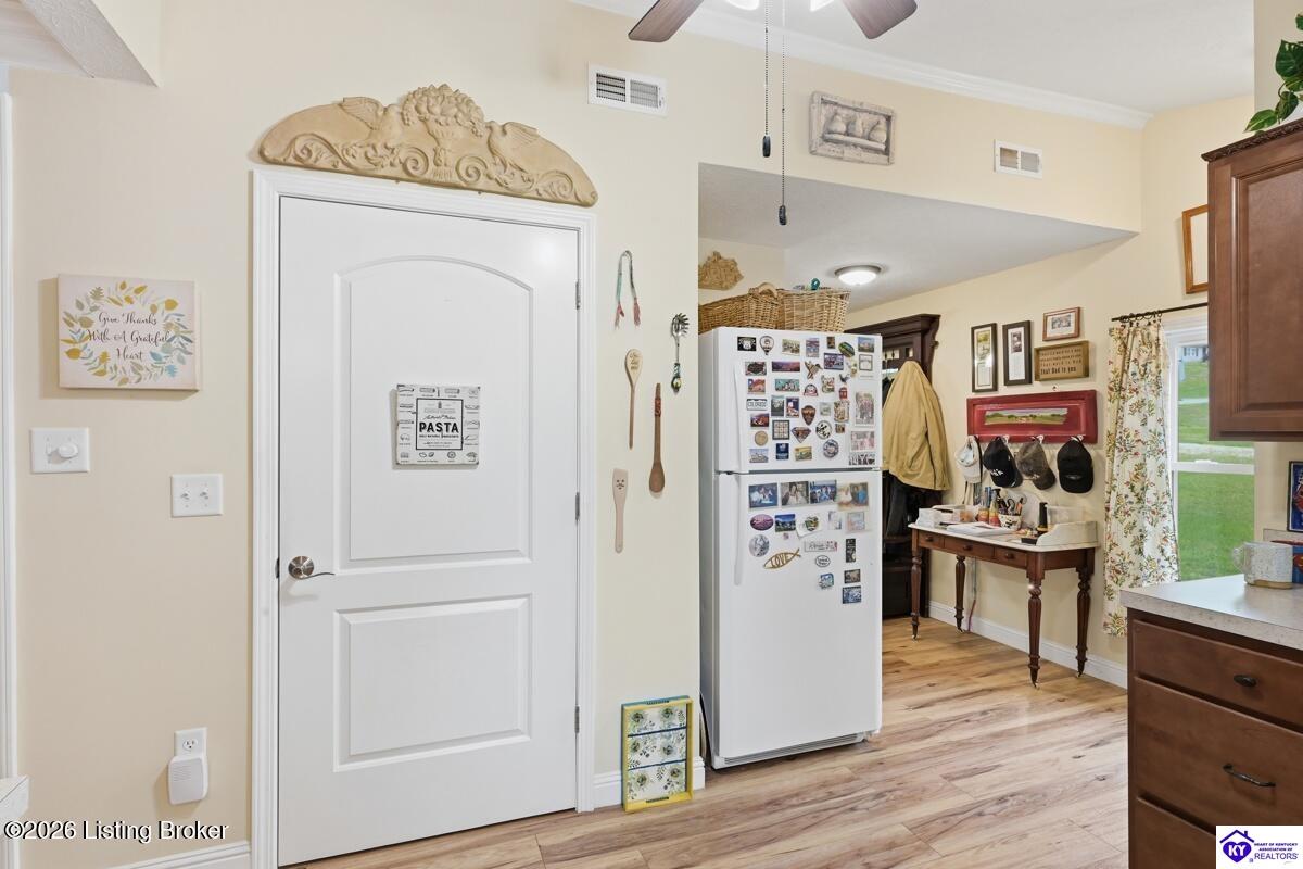 212 Lilac Road Property Photo 8