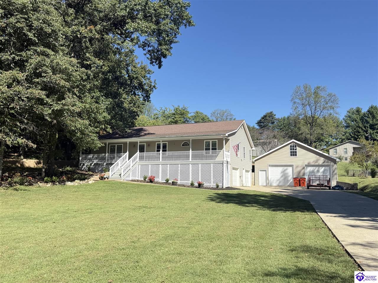 72 Five Oaks Drive Property Photo 1