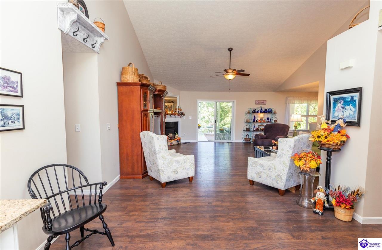 277 Scenic View Drive Property Photo 6