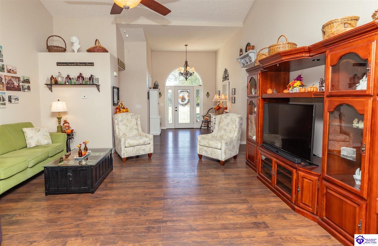 277 Scenic View Drive Property Photo 12
