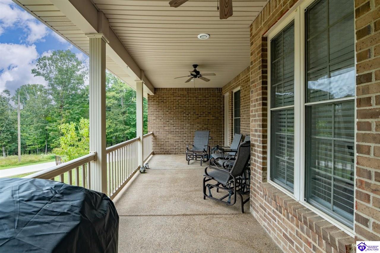 99 Strawberry Hill Drive Property Photo 7