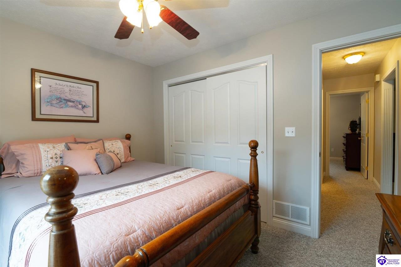 99 Strawberry Hill Drive Property Photo 19