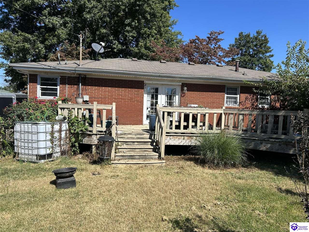 237 Hillbrook Drive Property Photo 4