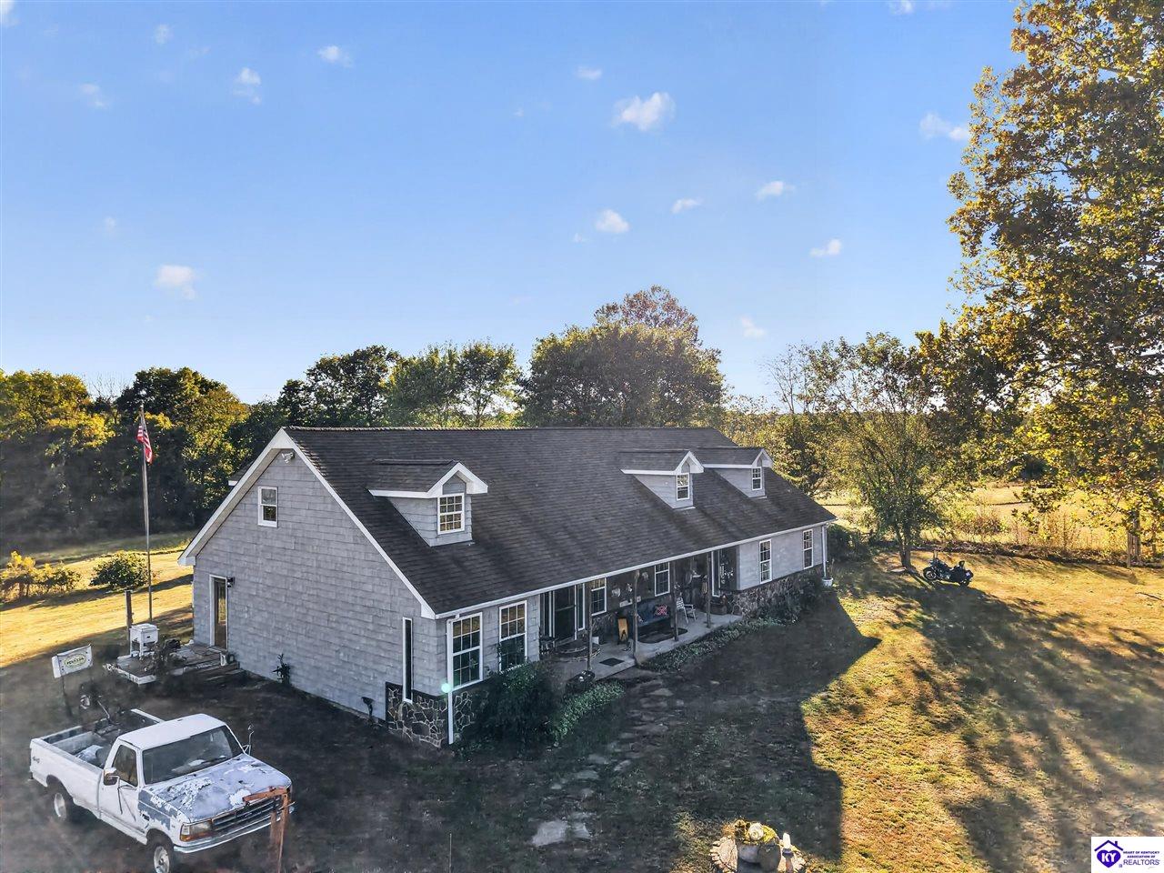 90 Willoughby Road Property Photo 2