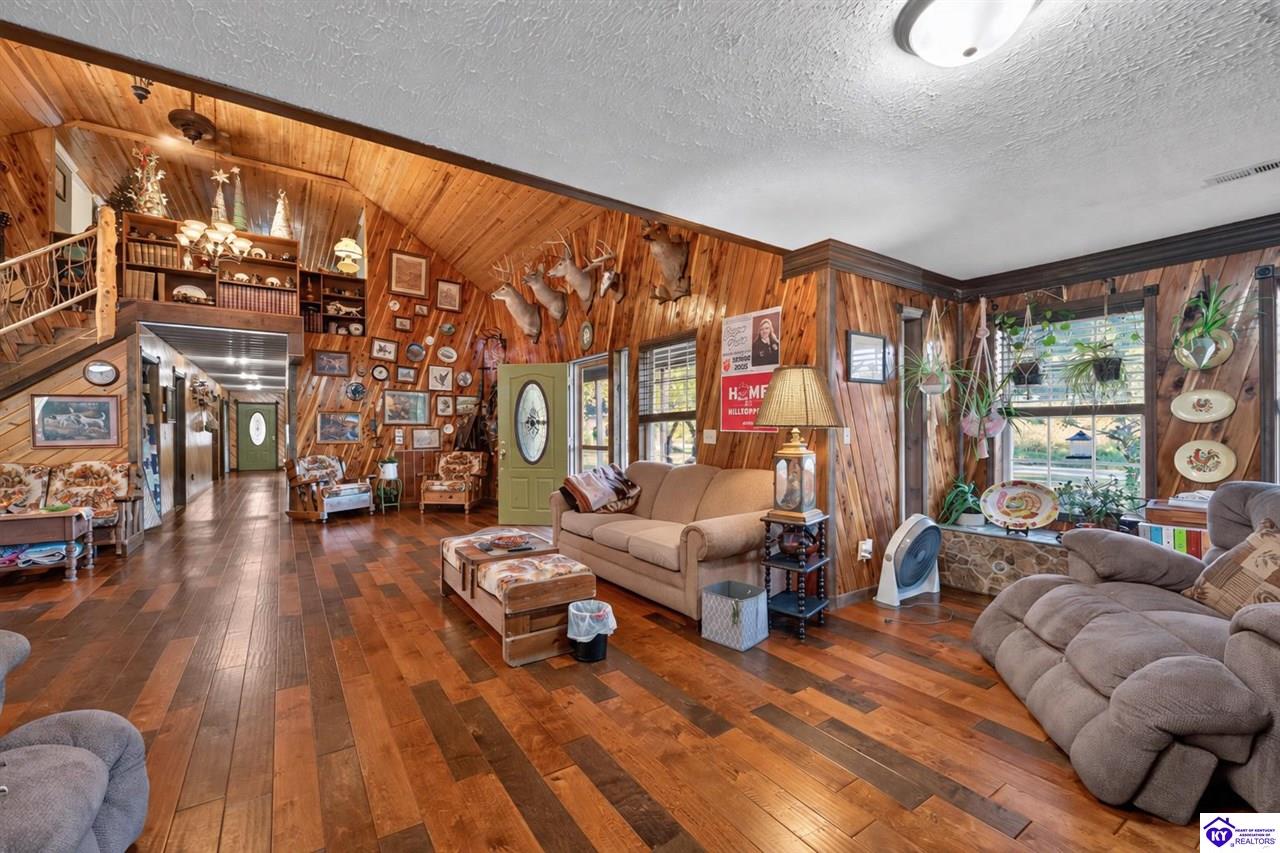 90 Willoughby Road Property Photo 34
