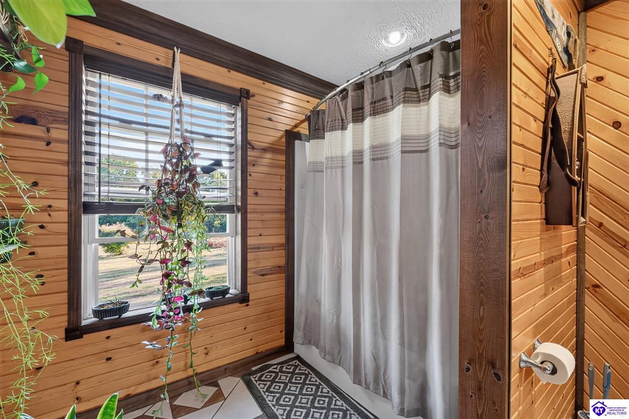 90 Willoughby Road Property Photo 45