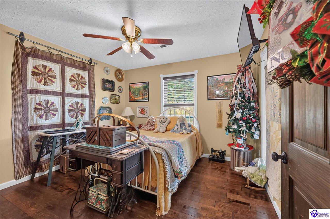 90 Willoughby Road Property Photo 48
