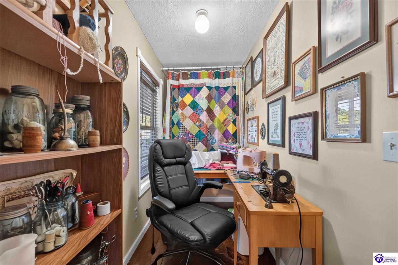 90 Willoughby Road Property Photo 49