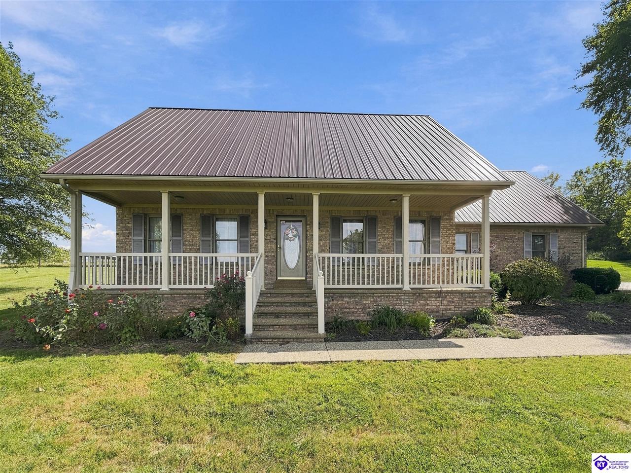 1250 Stringtown Road Property Photo 1