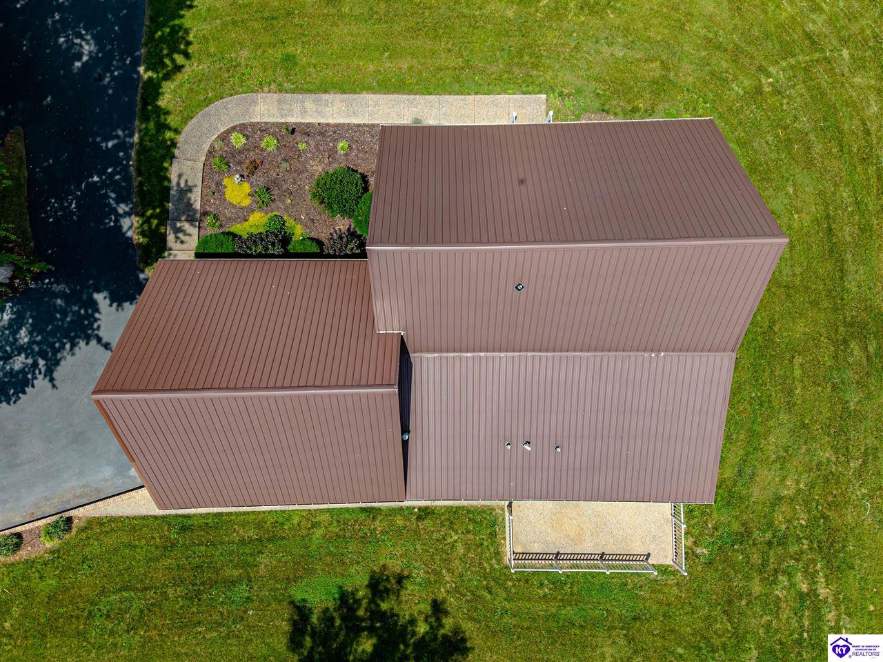 1250 Stringtown Road Property Photo 6