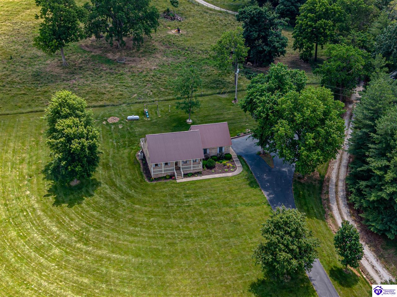 1250 Stringtown Road Property Photo 7