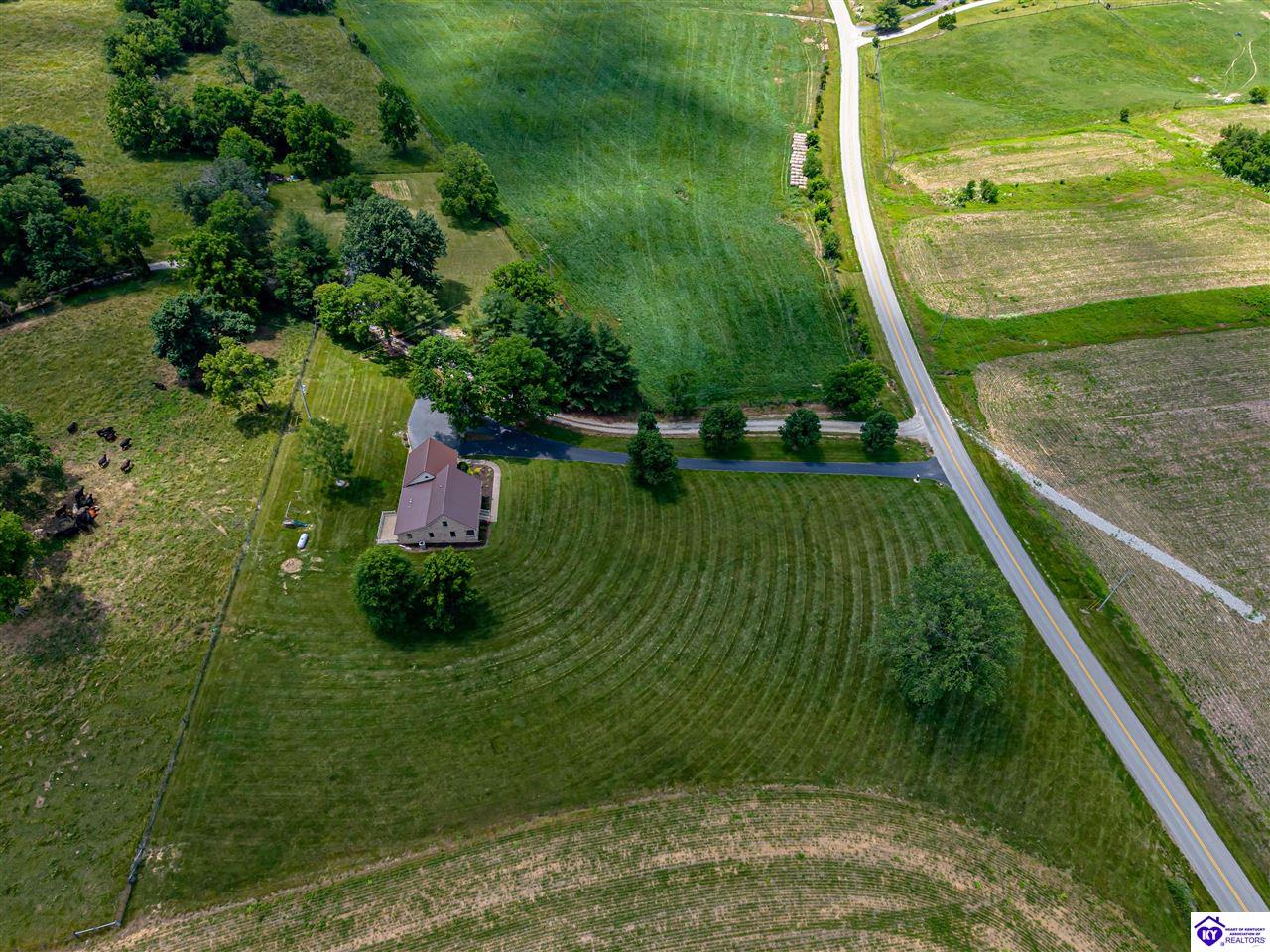 1250 Stringtown Road Property Photo 11