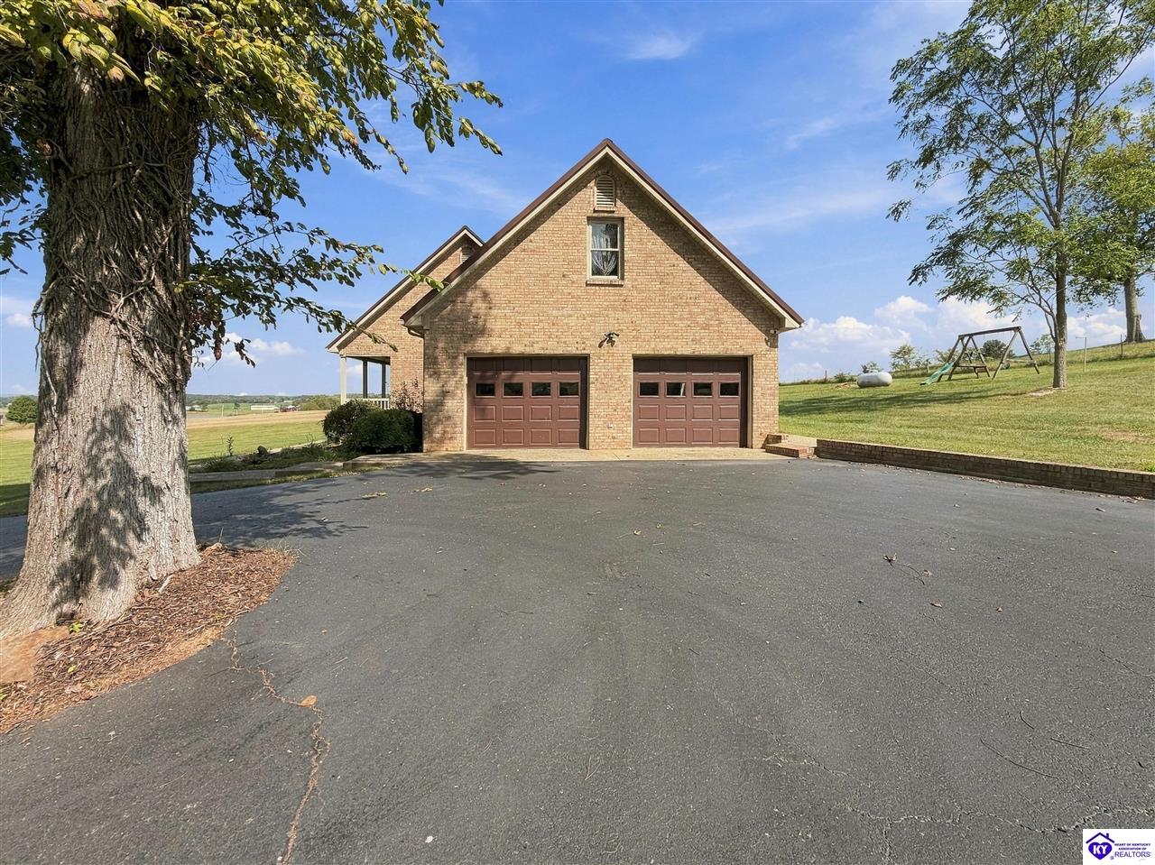1250 Stringtown Road Property Photo 17
