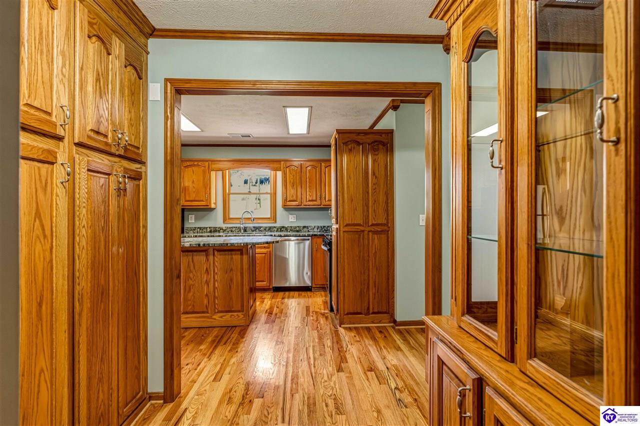 1250 Stringtown Road Property Photo 35
